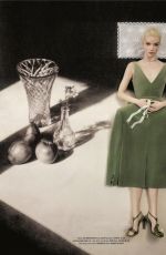 ANYA TAYLOR-JOY in L