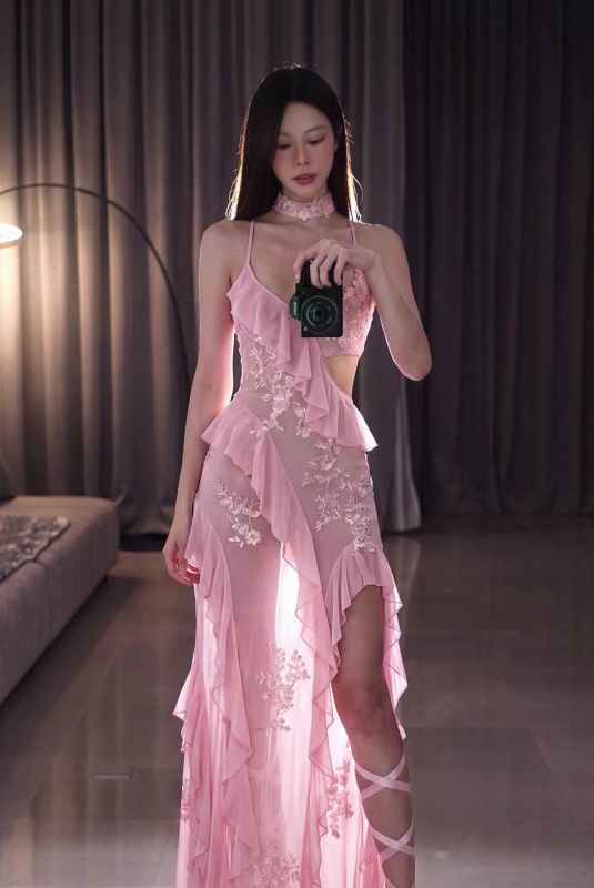 CATHRYN LI - Instagram Photos 06/25/2026