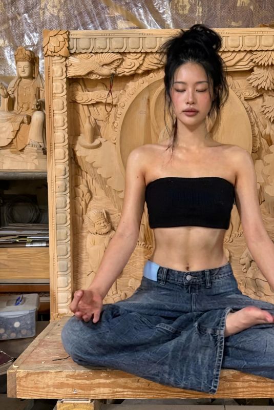 CECE ZHEN – Instagram Photos 06/12/2026