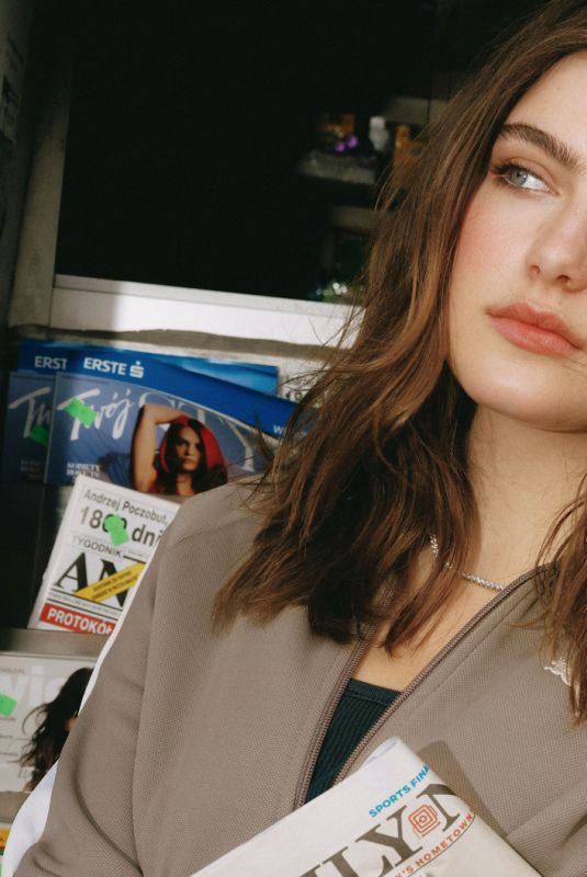 ELLA BRIGHT for Schon! Magazine, June 2026