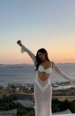 ELLA CERVETTO - Instagram Photos 06/18/2026