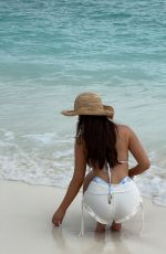 ELLA CERVETTO - Instagram Photos and Video 06/03/2026
