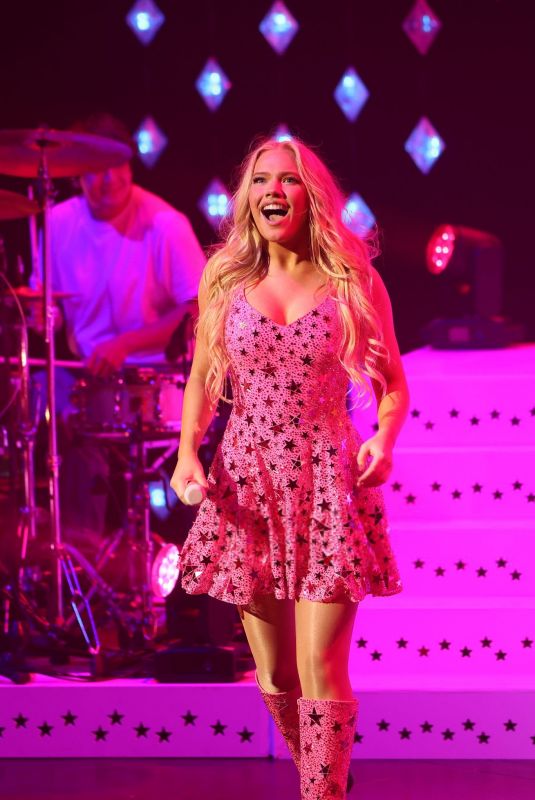 FREYA SKYE Performs on Her Stars Align Tour at Kiri Te Kanawa Theatre in Auckland 06/14/2026