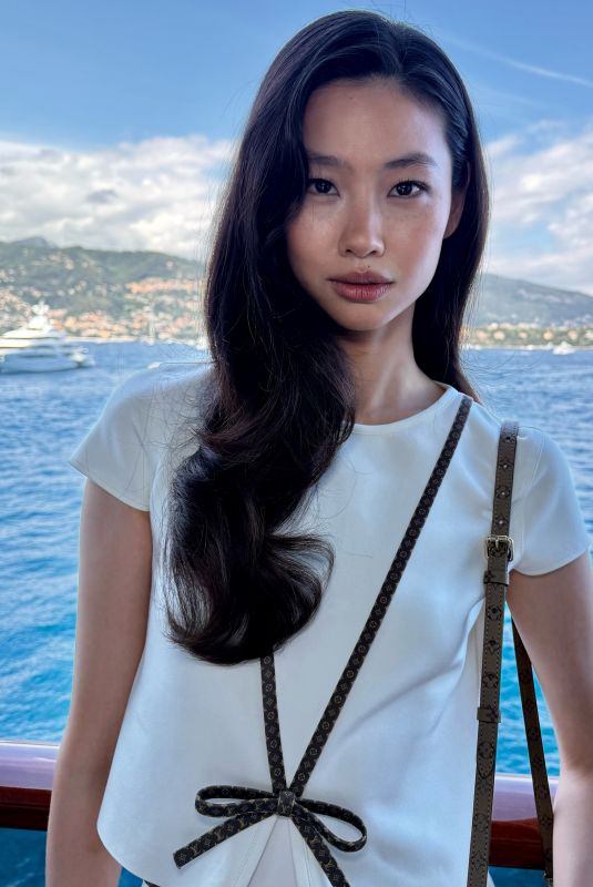 HOYEON JUNG - Instagram Photos 06/08/2026