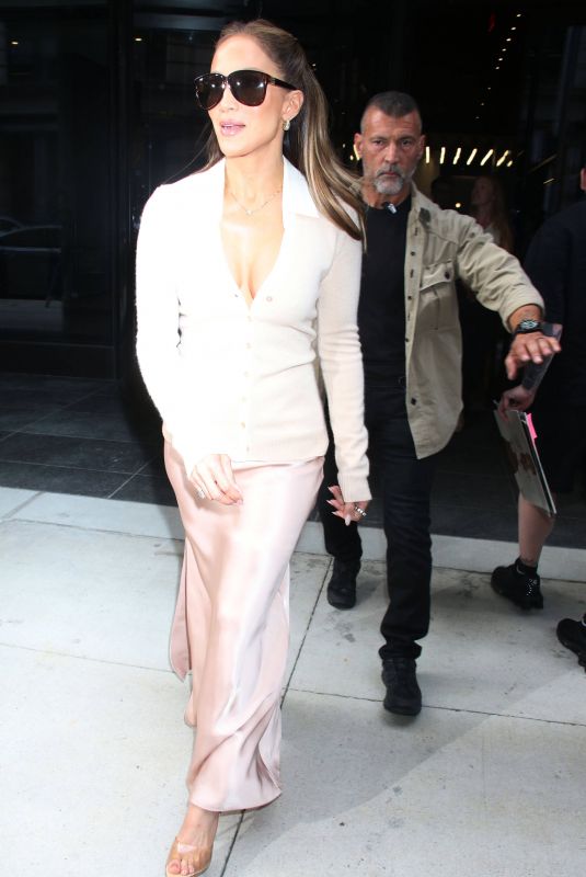 JENNIFER LOPEZ Arrives at Office Romance Event in New York City 06/01/2026
