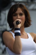JENNIFER LOVE HEWITT Performs at 102.7 KIIS FM
