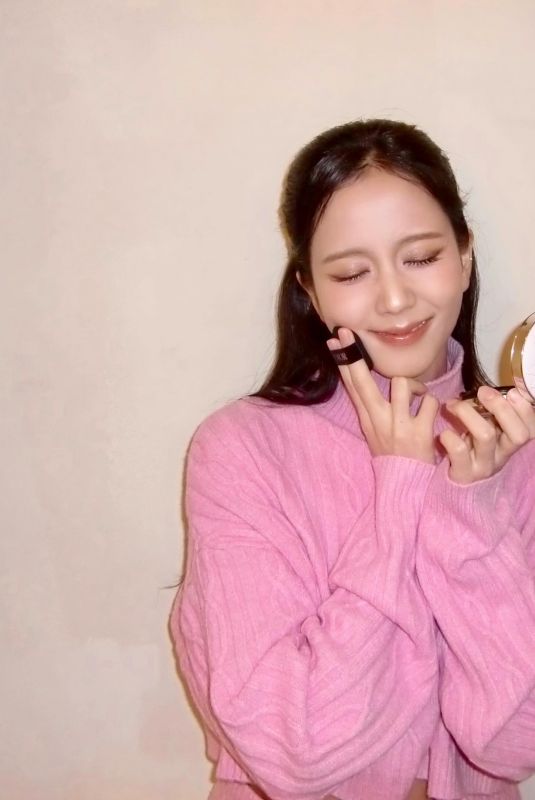 JISOO - Instagram Photos 06/20/2026