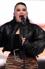 LOLA YOUNG Performs at Capital