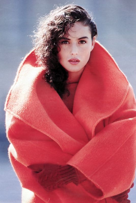 MONICA BELLUCCI for ELLE Italy