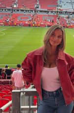 NICOLA CAVANIS - Instagram Photos 06/21/2026
