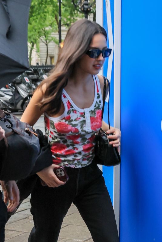 OLIVIA RODRIGO Arrives at Capital Radio Studios in London 06/02/2026