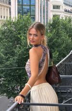 SARA CRUMBLELEG - Instagram Photos 06/17/2026