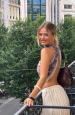 SARA CRUMBLELEG - Instagram Photos 06/17/2026