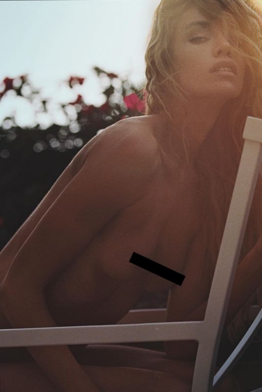 STELLA MAXWELL - Instagram Photos 06/18/2026