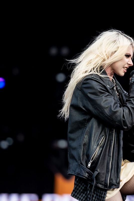 TAYLOR MOMSEN Performs at Rock in Rio Lisboa on Mundo Stage in Lisbon 06/21/2026