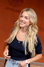 VICTORIA MONFORT at 2026 French Open at Roland Garros in Paris 06/05/2026