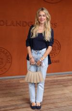 VICTORIA MONFORT at 2026 French Open at Roland Garros in Paris 06/05/2026
