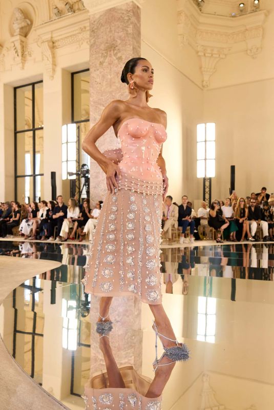 AMELIA HAMLIN Walks Runway at Schiaparelli Couture Fall 2026 Show at Paris Couture Week 07/06/2026