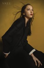 DEVON ROSS for Vogue Singapore, March 2026