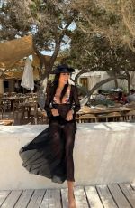 ELISABETTA GREGORACI - Instagram Photos 07/05/2026