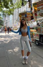 ELLA CERVETTO - Instagram Photos 07/05/2026