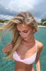 IZZY DARNELL - Instagram Photos 07/09/2026