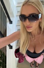 JULIA CAVANAGH - Instagram Photos 07/03/2026