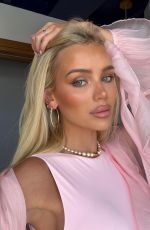 JULIA CAVANAGH - Instagram Photos 07/24/2026