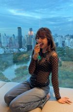 LALISA MANOBAL - Instagram Photos 07/04/2026