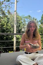 LAUREN ORLANDO - Instagram Photos 07/24/2026