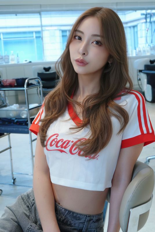 MAKOTO MINAMI - Instagram Photos 07/25/2026