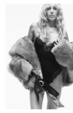 MILEY CYRUS for Wonderland Magazine, Summer 2026