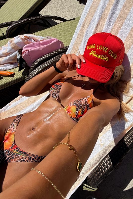 MIRANDA HOPE - Instagram Photos 07/25/2026