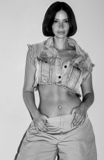 NAILA VAN KOMMER - Instagram Photos 07/12/2026