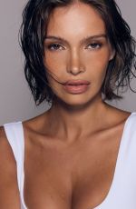NAILA VAN KOMMER - Instagram Photos 07/14/2026