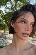 NAILA VAN KOMMER - Instagram Photos 07/16/2026
