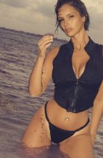 NAILA VAN KOMMER - Instagram Photos 07/19/2026