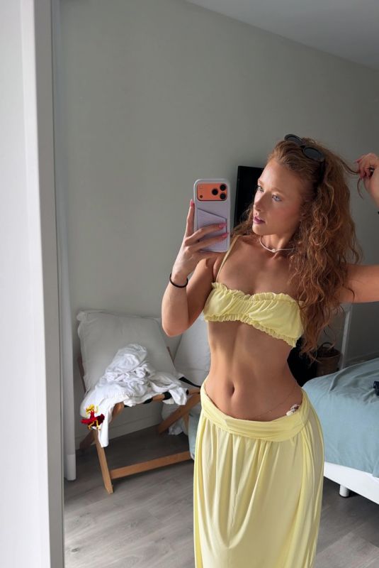 PHOEBE GINGER - Instagram Photos 07/18/2026
