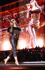 RIHANNA Lits up Stage at Jay-Z