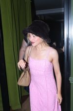 SABRINA CARPENTER Leaves a Restaurant in Paris 07/11/2026
