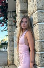 SUZANNA ARSENTIEVA - Instagram Photos 07/11/2026