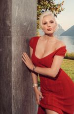 TATYANA DROZDOVA - Instagram Photos and Videos 07/05/2026