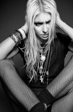 TAYLOR MOMSEN for Suddeutsche Zeitung Magazine, June 2026