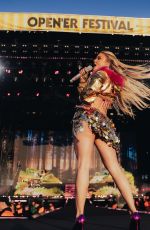 ZARA LARSSON Performs at 2026 Open